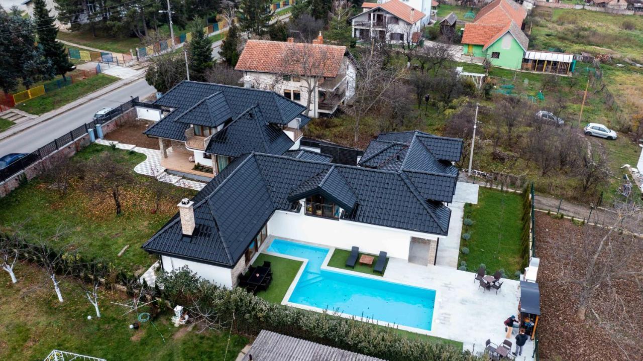 City Escape Luxury Villa Zuce Zewnętrze zdjęcie