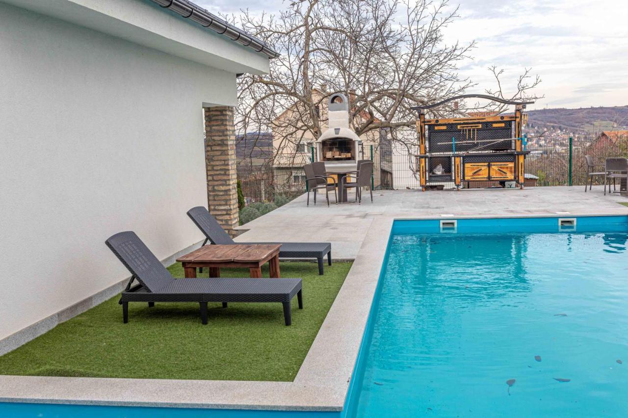 City Escape Luxury Villa Zuce Zewnętrze zdjęcie