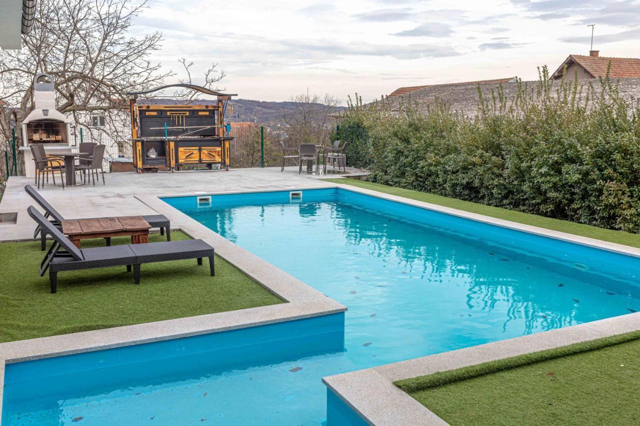 City Escape Luxury Villa Zuce Zewnętrze zdjęcie