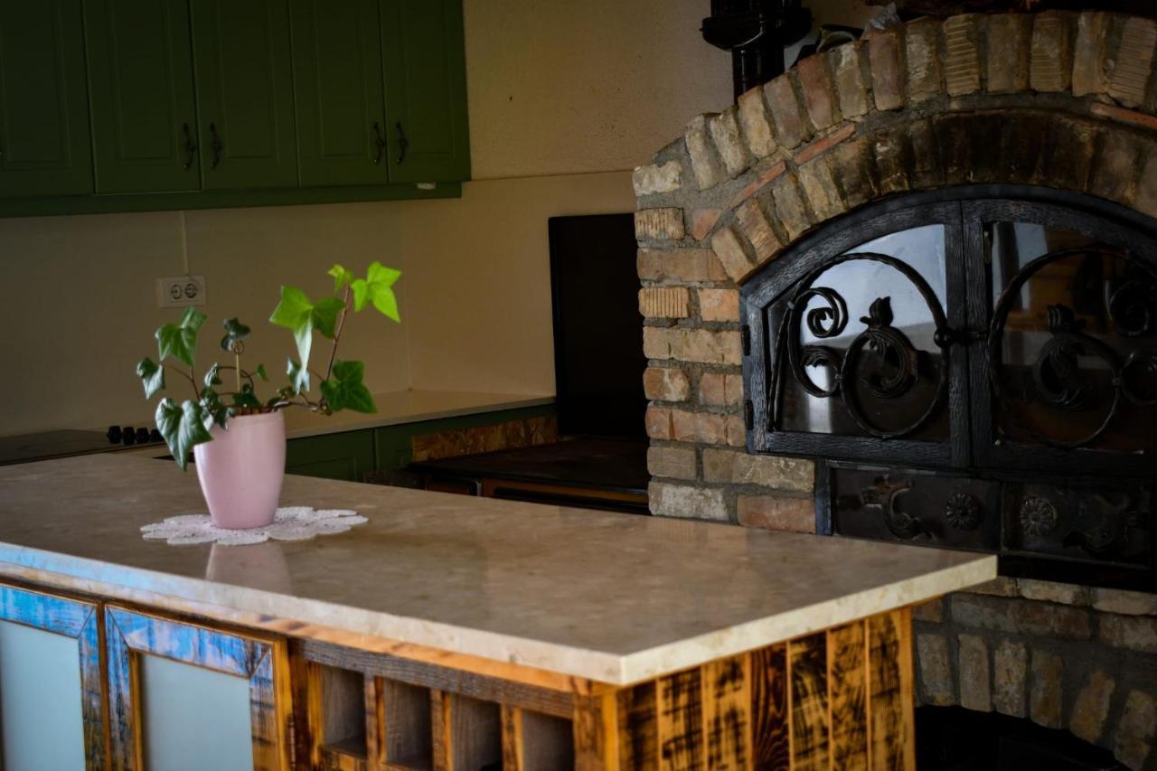 City Escape Luxury Villa Zuce Zewnętrze zdjęcie